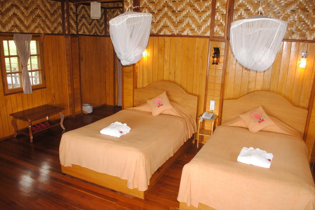 Golden Island Cottages Thale U Hotel Ywama Extérieur photo