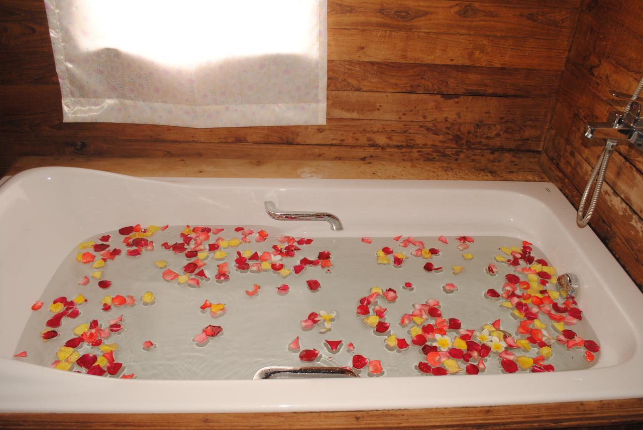 Golden Island Cottages Thale U Hotel Ywama Extérieur photo