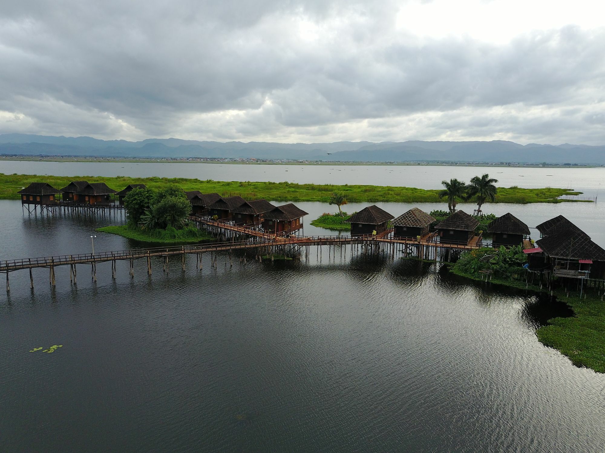 Golden Island Cottages Thale U Hotel Ywama Extérieur photo